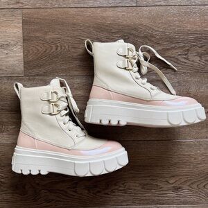 Sorel Women's Cream and Pale Pink Platform Lace-Up Winter Boots